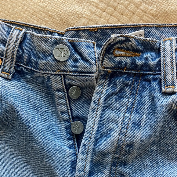 Vintage Calvin Klein shorts ! - Picture 2 of 5
